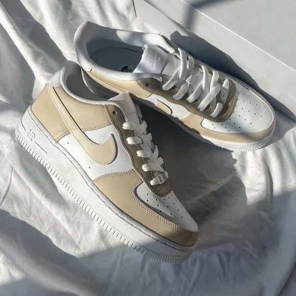 Nike Air Force 1 - Picture 4 of 7